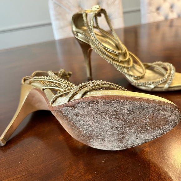 Leather heels. - Picture 5 of 5